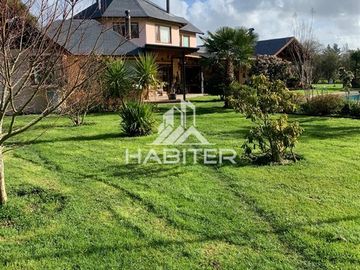 Casa en venta de 6 dorm. en Los Angeles
