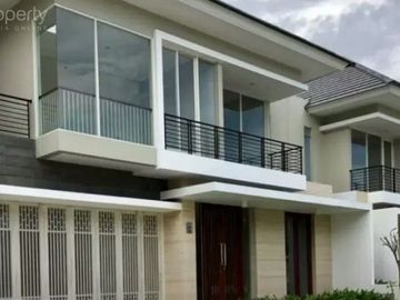 Dijual Rumah Baru Greenlake Citraland Surabaya Siap Huni