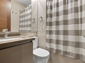 Departamento en venta de 6 dorm. en Las Condes