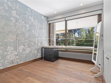 Departamento en venta de 6 dorm. en Las Condes