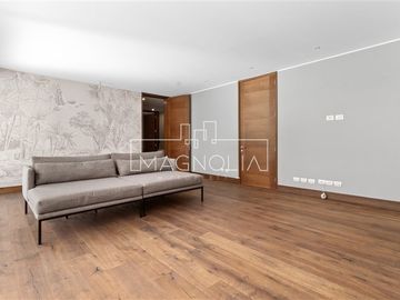 Departamento en venta de 6 dorm. en Las Condes