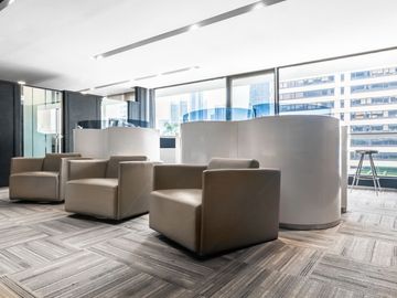 Fully serviced private office space for you and your team in Regus WTC 5