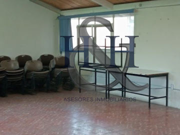 Casa con excelente ubicación