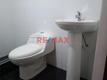 Buscas un moderno y amplio departamento con cochera para tu familia ? 
Has encontrado el departamento que buscabas.

📍 Zona tranquila, Calle Q Mz L