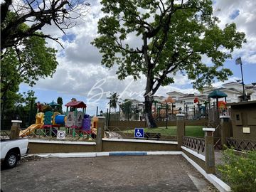 VENDO APARTAMENTO CON VISTA AL CAMPO DE GOLF, PH MAHOGANY COCOL (1)