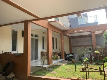 Dijual rumah Depok kokoh dekat alun alun stasiun Tol Cijago