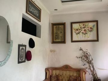 Dijual rumah Depok kokoh dekat alun alun stasiun Tol Cijago