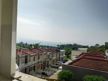 VIEW GUNUNG ARJUNA, DIJUAL RUMAH VILLA HARGA PROMO | 0