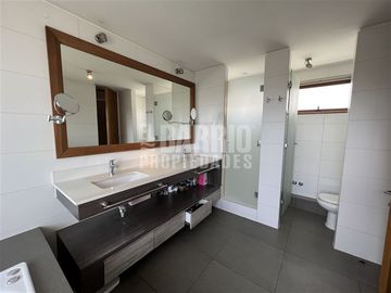 Casa en Venta en Chicureo / Piedra Roja