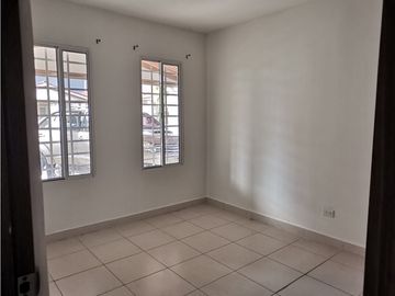 SE VENDE CASA EN ISLA MONTELIMAR