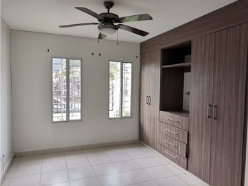 SE VENDE CASA EN ISLA MONTELIMAR