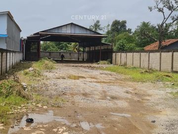 Gudang Strategis Pasar Kemis Tangerang LT 1700m SHM