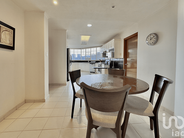 Departamento en venta  Lomas Country Club, Huixq. Acceso elevador una sola planta