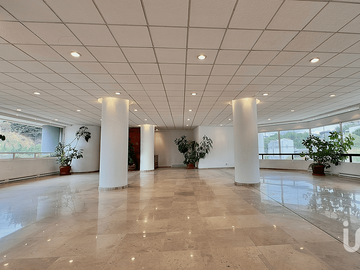 Departamento en venta  Lomas Country Club, Huixq. Acceso elevador una sola planta