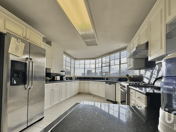 Departamento en venta  Lomas Country Club, Huixq. Acceso elevador una sola planta