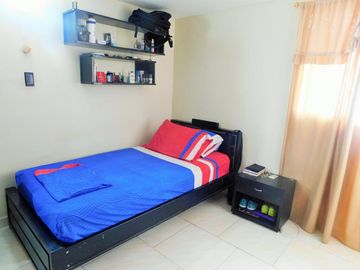 casa en venta en los robles. Cod V90779