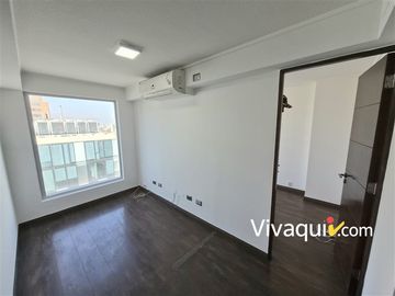 Moderna Oficina en Venta en Providencia