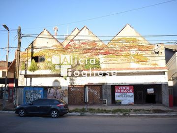 DEPARTAMENTOS  A RECICLAR EN EMPRENDIMIENTO COMERCIAL  Y HABITACIONAL