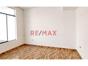 Alquiler de casa en La Molina – Calle Andalucía 164

Ubicada en una zona residencial, tranquila y segura, esta casa de dos pisos con poco uso ofrece