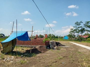Rumah Modern Minimalis Di Onegate Perumahan di Klaten