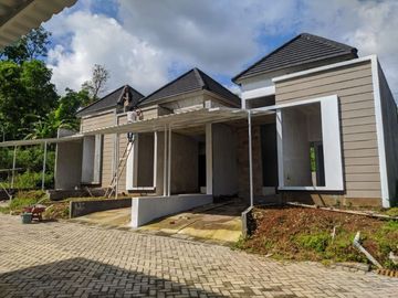JUAL RUMAH MURAH LOKASI STRATEGIS DI SALATIGA
