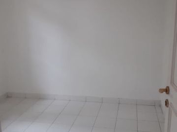 Dijual Rumah Taman Chrysant 1 BSD Rapi Siap Huni Cluster Nyaman Blok I4 Kencana Loka BSD City Tangerang