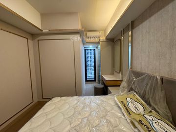 Unit Apartemen Pakuwon Residences Bekasi Full Furnish View Pool