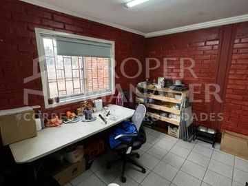 Bodega 262m2 con Oficinas - Complejo de Bodegas, Chillán