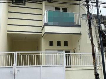 Rumah Mulyosari Baru, Minimalis, Siap Huni Hadap Utara