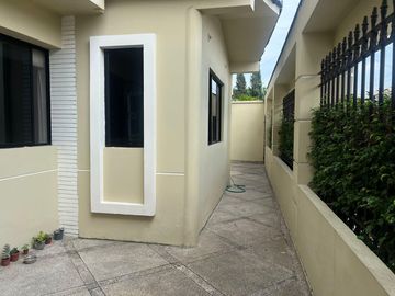 VENTA CASA ESQUINERA URB. LA PUNTILLA (RS)