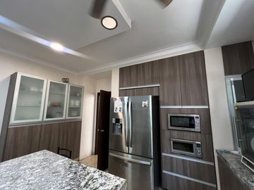 VENTA CASA ESQUINERA URB. LA PUNTILLA (RS)