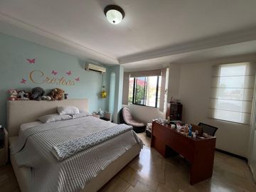 VENTA CASA ESQUINERA URB. LA PUNTILLA (RS)