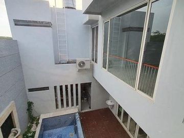 DIJUAL RUMAH CITRALAND di Jalan tembus Citraland - Pakuwon