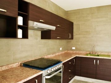 Casa en Pozos con 4 habitaciones y 4 Baños en Privada