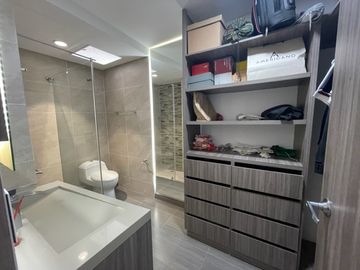 casa en venta en valle del lili. Cod V2008