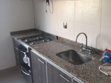 DEPTOS. DE 3 AMB.  A ESTRENAR C/PATIO O BALCON  L. DE LA TORRE AL 1600