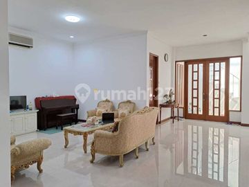 Rumah Modern Baru Renov di Alfa Indah, Jakarta Barat