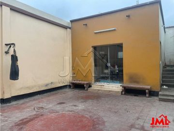 SE Vende Casona Céntrica A UNA Cuadra DE LA Plaza DE Armas