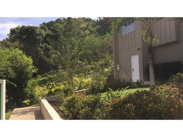 VENTA DE CASA TIPO DUPLEX CON APARTAMENTO EN HOWARD, PANAMA PACIFICO