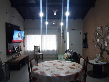 Venta - Casa - Garin - Remodelada - Excelente Zona