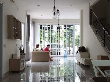Rumah Siap Huni dan Asri di Pondok Hijau Golf Gading Serpong Tangerang