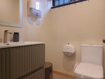 Local Comercial en arriendo en Galeria en Providencia