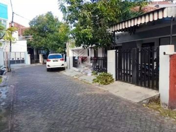 Rumah kos di Mulyosari Utara Hadap Utara, Strategis