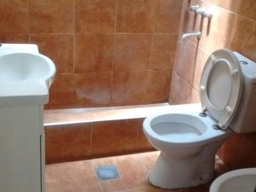 PH - Lanús Este