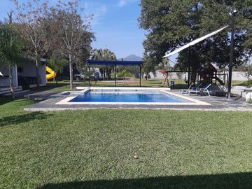HERMOSA QUINTA EN LA TINAJA, CONGR. DE LA BOCA, SANTIAGO.