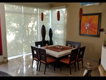 FABULOSA CASA CON ALBERCA PRIVADA EN RENTA POR DÍA EN XELHA DIAMANTE