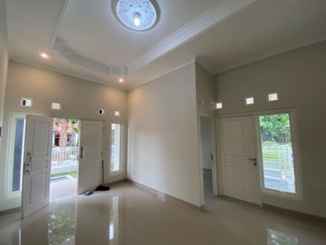 Rumah siap huni , Mewah dan Megah di kebondalem Kidul