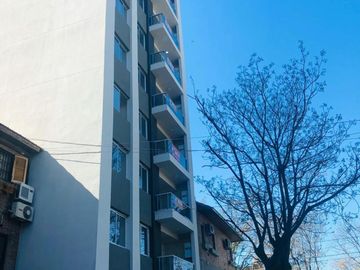 EXCELENTE DEPARTAMENTO DE 2 AMBIENTES A ESTRENAR CON BALCÓN