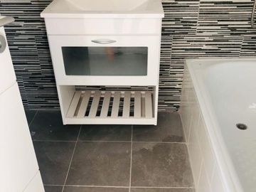 EXCELENTE DEPARTAMENTO DE 2 AMBIENTES A ESTRENAR CON BALCÓN