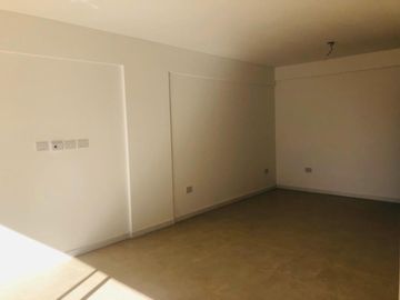 EXCELENTE DEPARTAMENTO DE 2 AMBIENTES A ESTRENAR CON BALCÓN